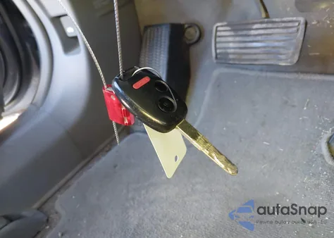 2011 Honda Civic Lx z USA, uszkodzony, nr VIN 2HGFA1F56BH305681